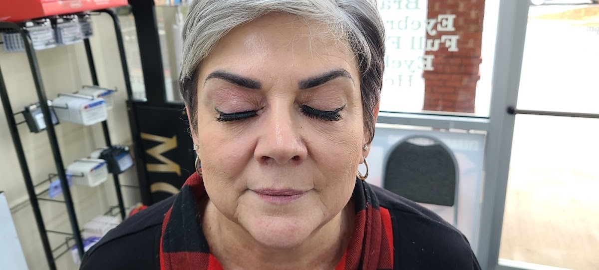 Clean, defined brow shape after threading